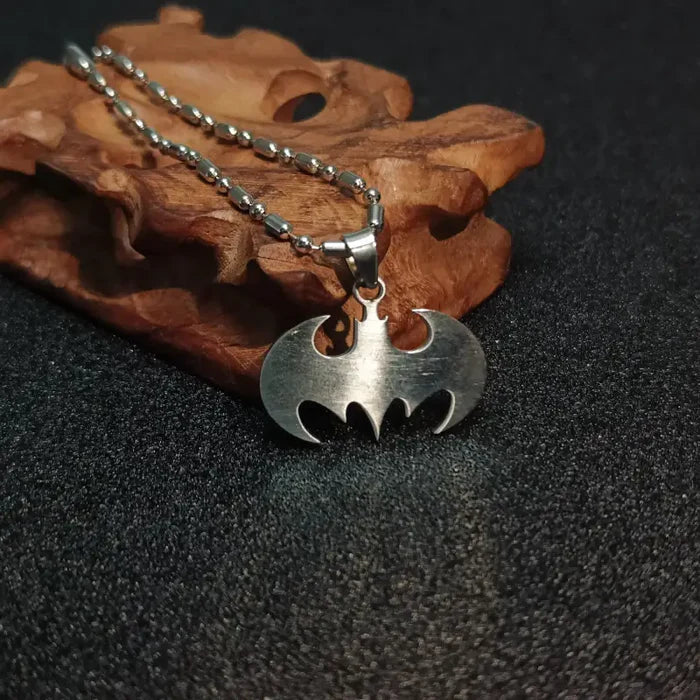 Chaîne pendentif Batman - accessoire Gym Arc (photo 3)